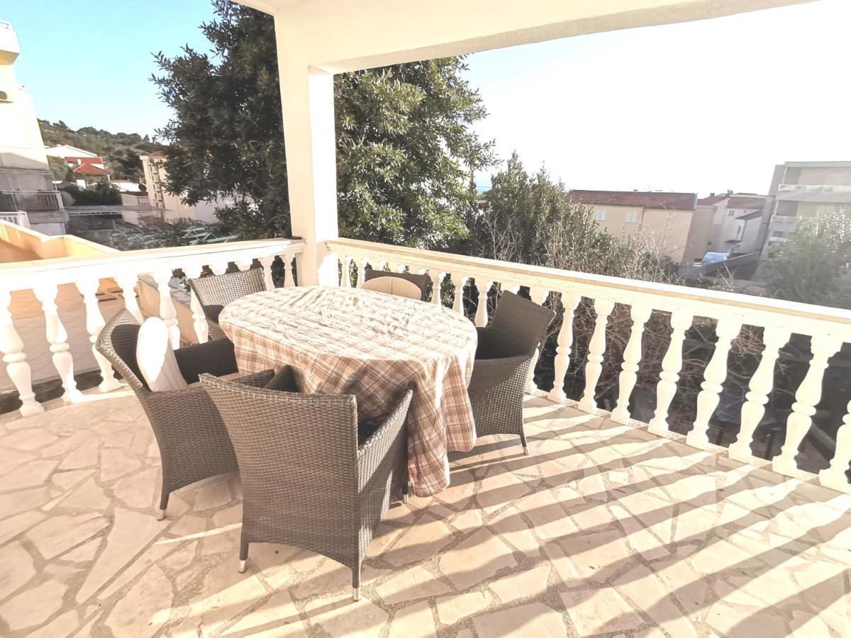 Apt White Idyll, 3 Bedrooms, 3 Bathrooms, Terrace Apt Promajna Exterior photo