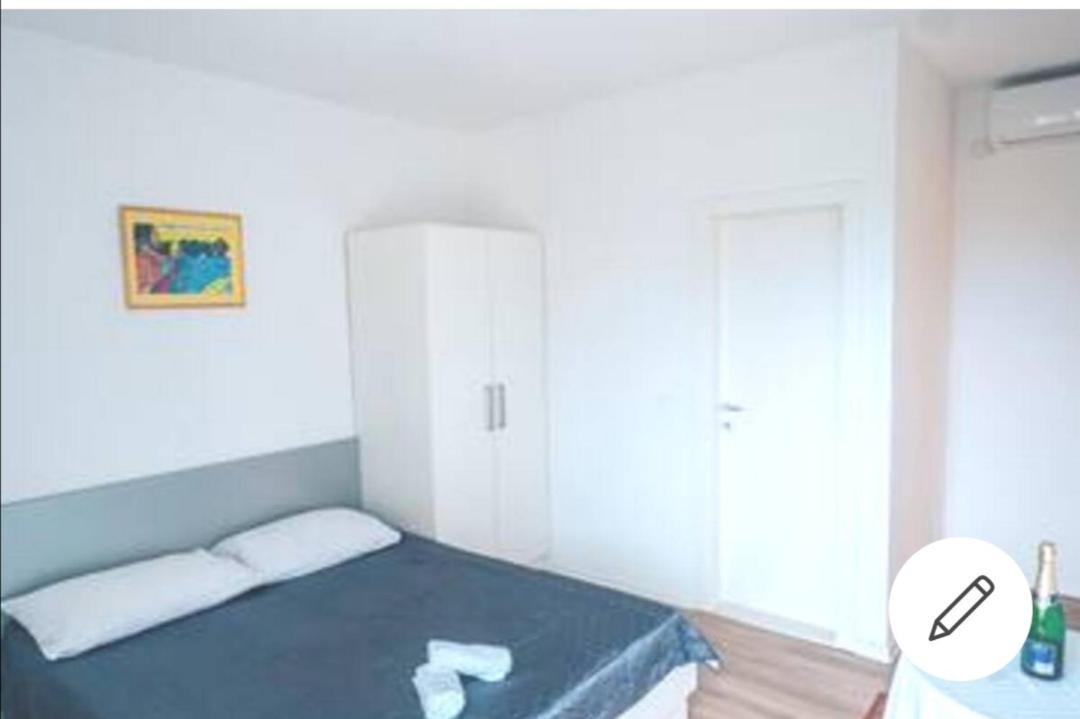 Apt White Idyll, 3 Bedrooms, 3 Bathrooms, Terrace Apt Promajna Exterior photo